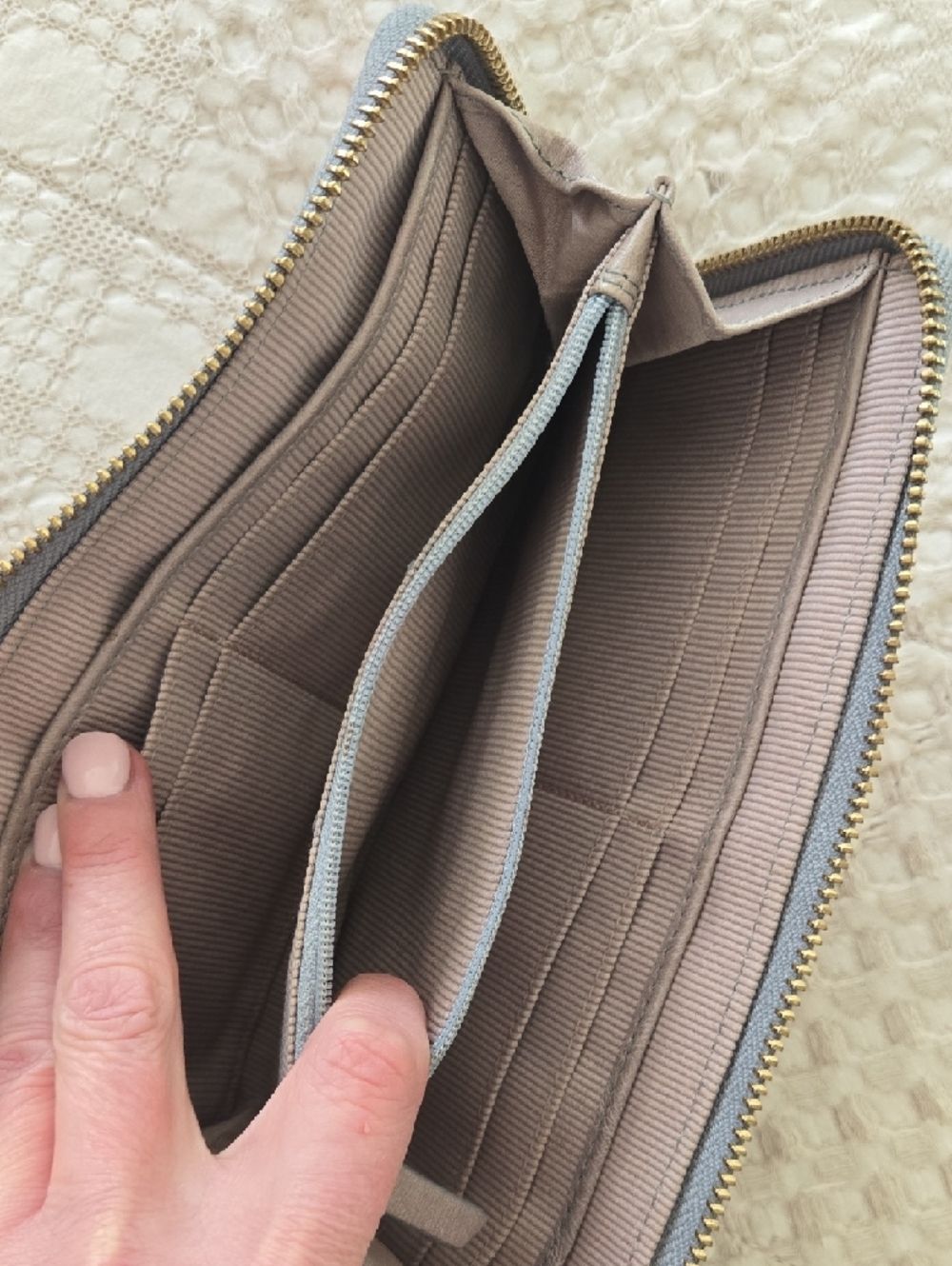 margot Taupe Leather Zip Wristlet Wallet with Blue Trim Normcore Anthropologie - Picture 6 of 8